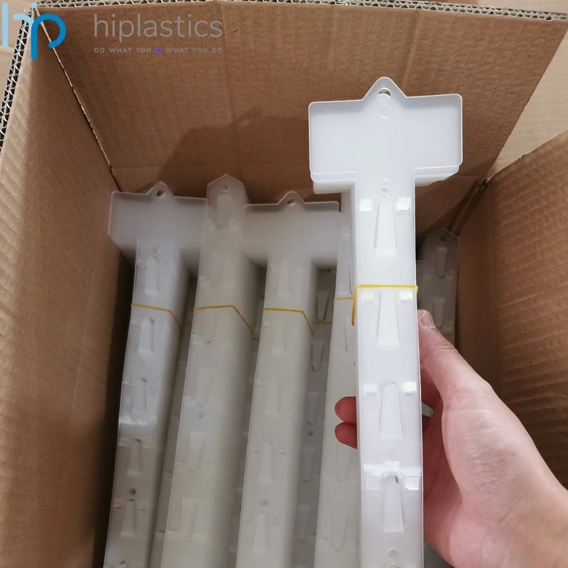 Hiplastics HYZ20002 Small Head PP Display Merchandising Hang Clip Strip with 12 Stations缩略图