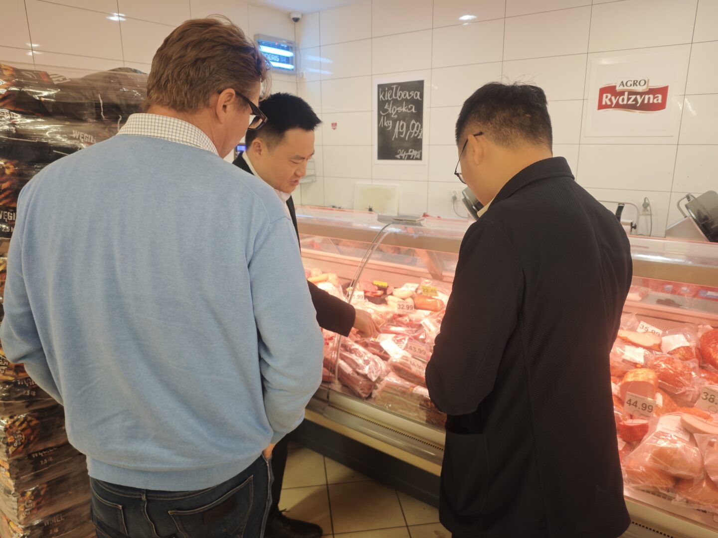 Hiplastics’ Proactive Approach: Strengthening Partnerships Through On-Site Technical Discussions​插图2